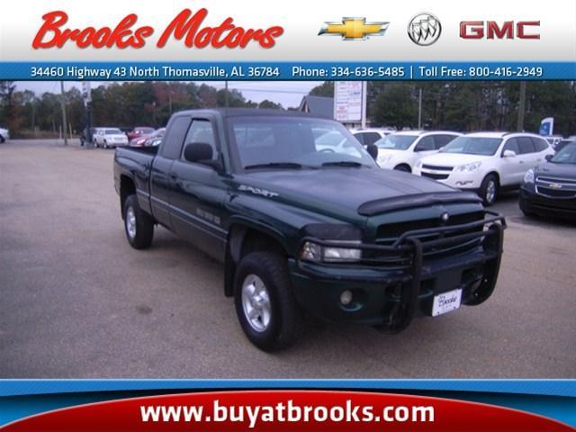 Dodge Ram 1500 SLT Pickup