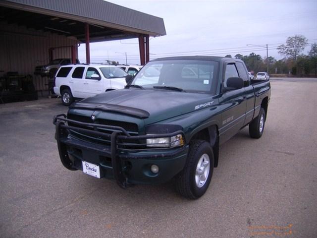 Dodge Ram 1500 2001 photo 2