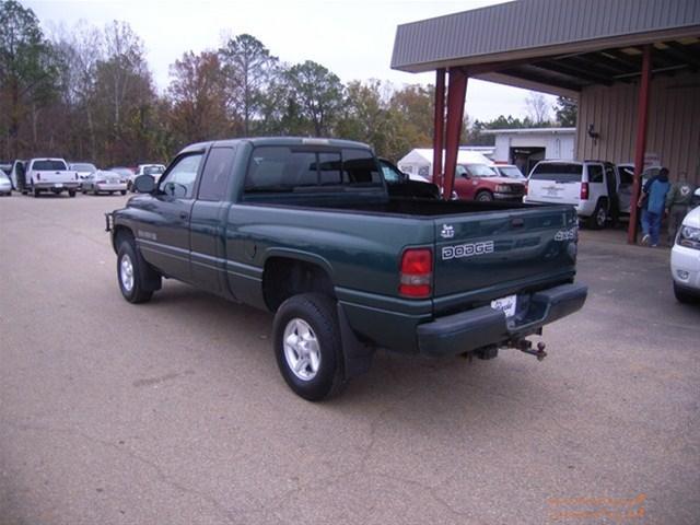 Dodge Ram 1500 2001 photo 4