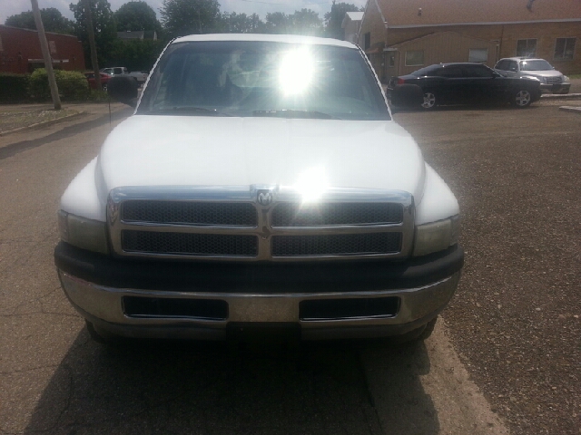 Dodge Ram 1500 2001 photo 2