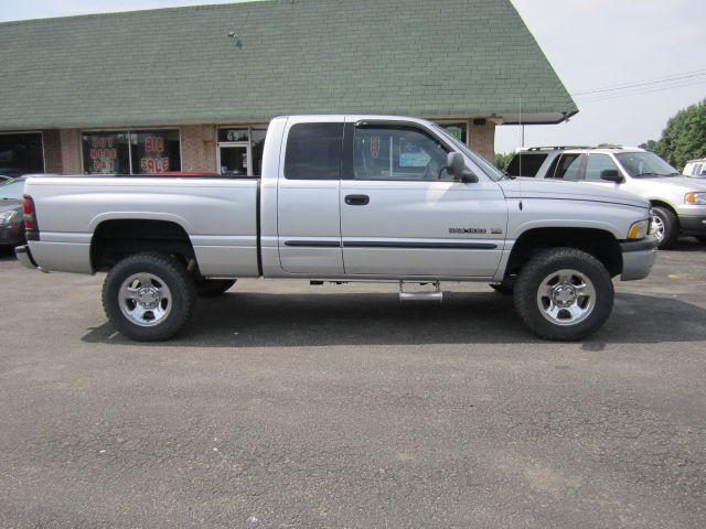 Dodge Ram 1500 2001 photo 4