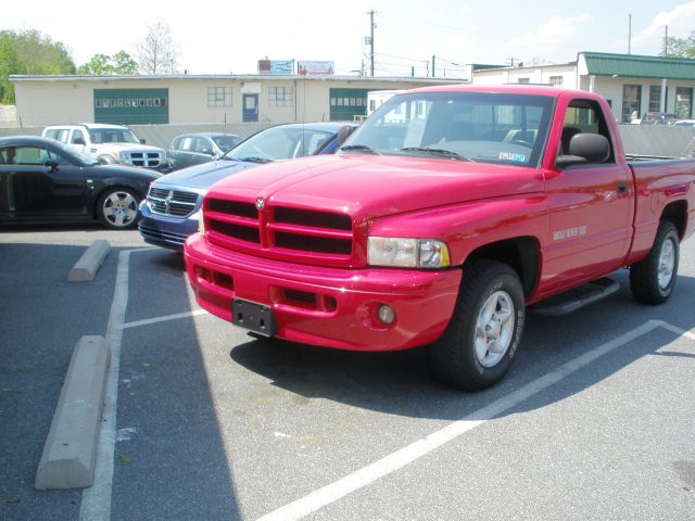 Dodge Ram 1500 2001 photo 3