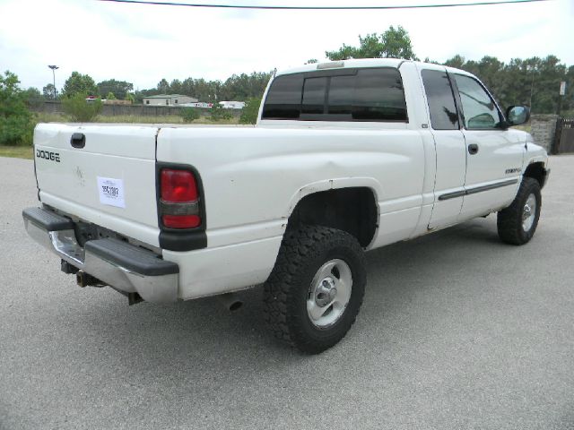 Dodge Ram 1500 2001 photo 3