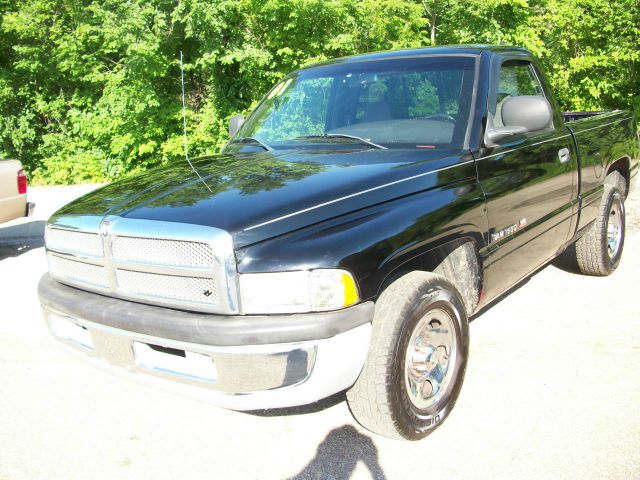 Dodge Ram 1500 2001 photo 2