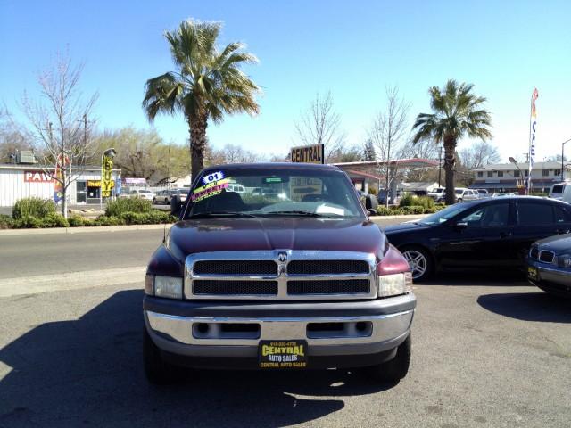 Dodge Ram 1500 2001 photo 2