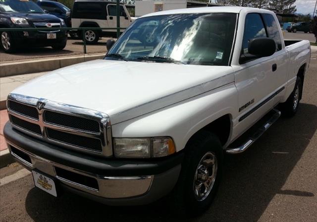 Dodge Ram 1500 2001 photo 2