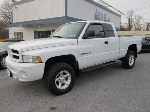 Dodge Ram 1500 2001 photo 3