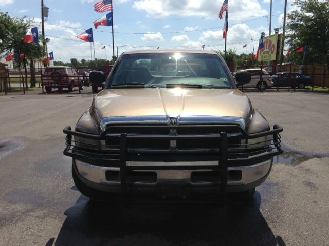 Dodge Ram 1500 2001 photo 3