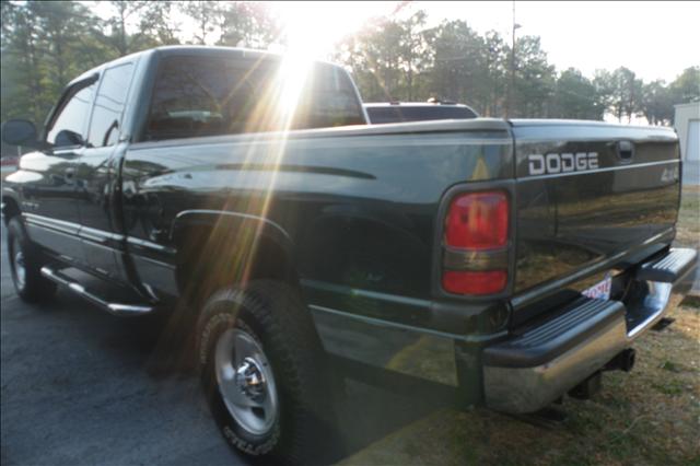 Dodge Ram 1500 2001 photo 3