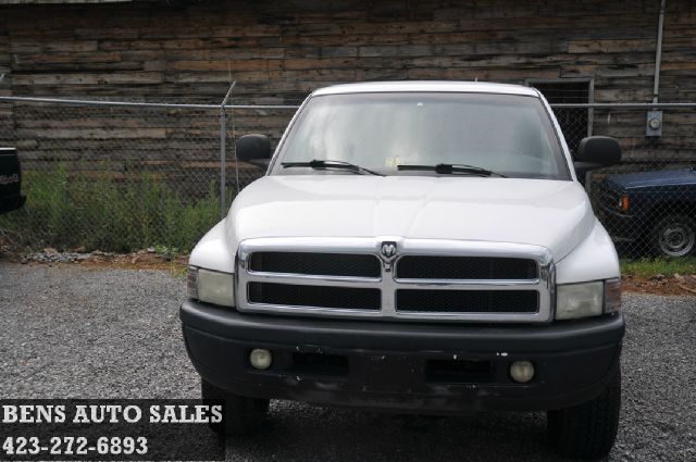 Dodge Ram 1500 2001 photo 2