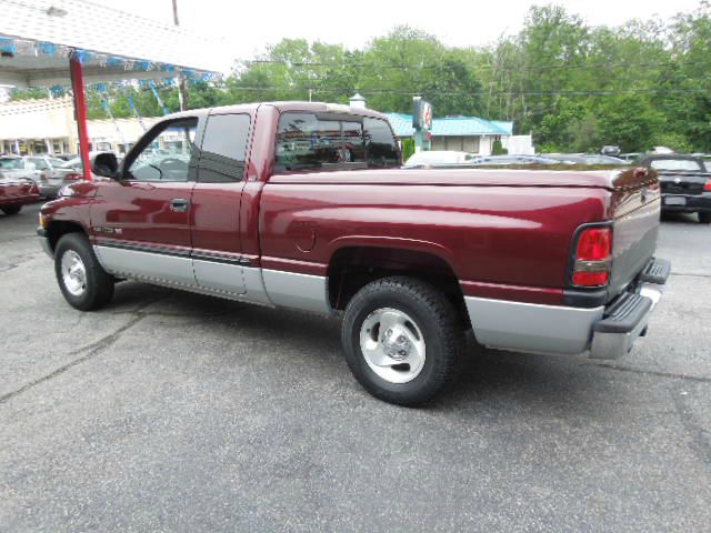 Dodge Ram 1500 2001 photo 2