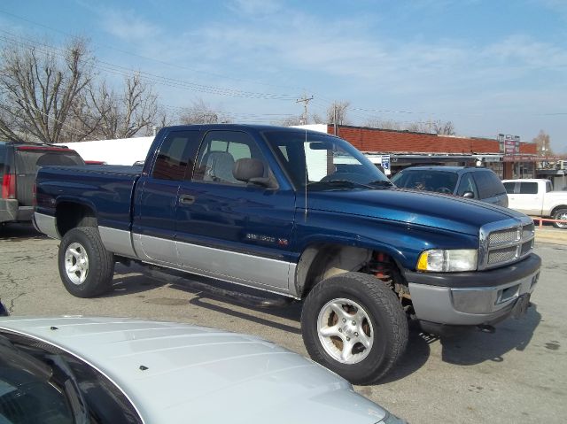 Dodge Ram 1500 2001 photo 3