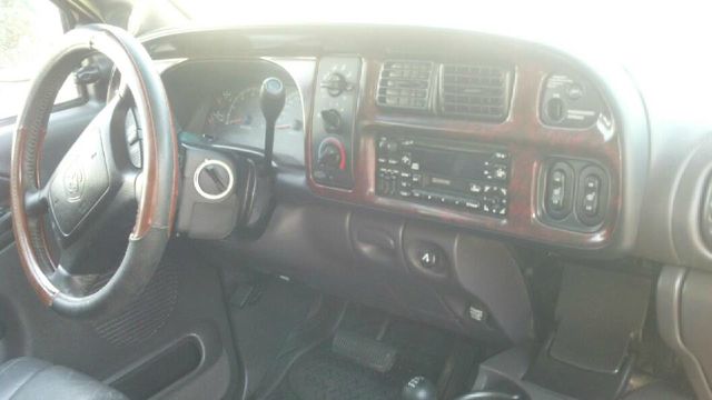 Dodge Ram 1500 2001 photo 4