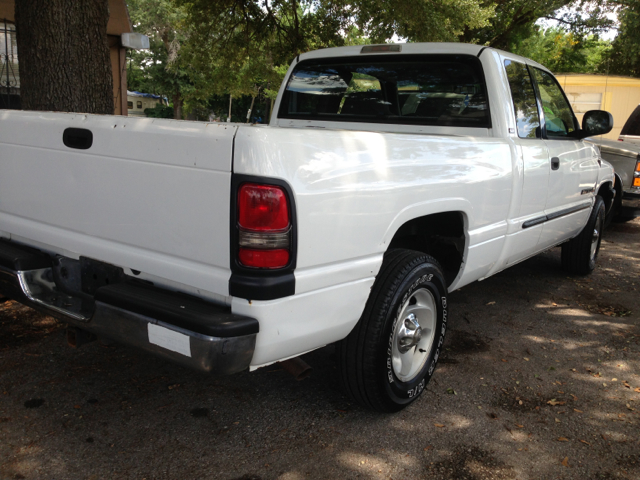 Dodge Ram 1500 2001 photo 4