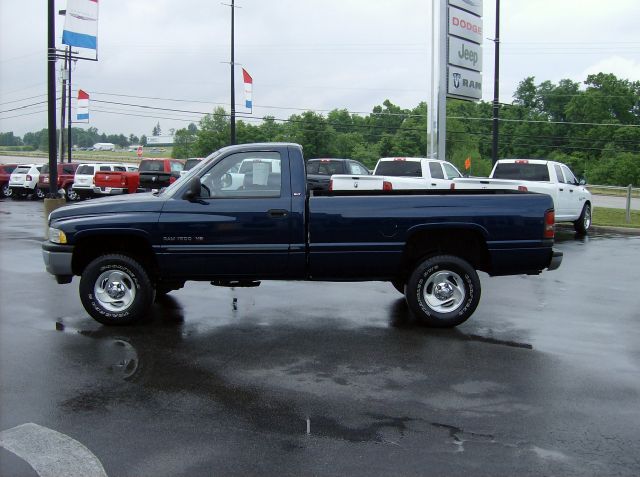 Dodge Ram 1500 DVD NAV ROOF Pickup Truck