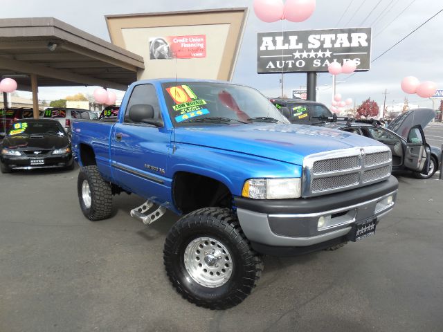 Dodge Ram 1500 2001 photo 2