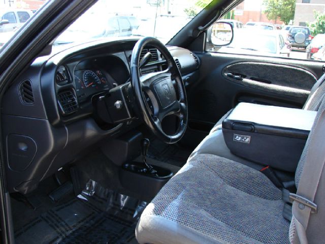 Dodge Ram 1500 2001 photo 2