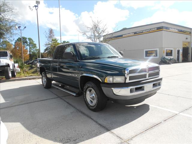 Dodge Ram 1500 2001 photo 2