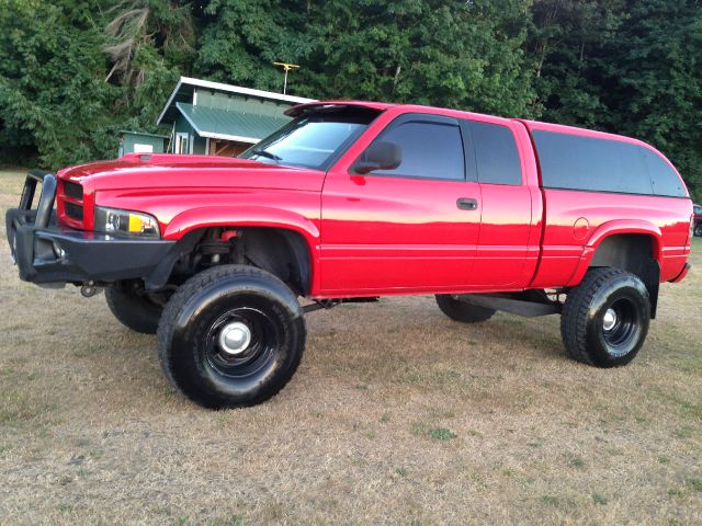 Dodge Ram 1500 2001 photo 2