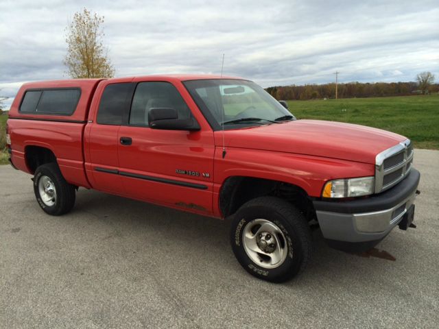 Dodge Ram 1500 2001 photo 2