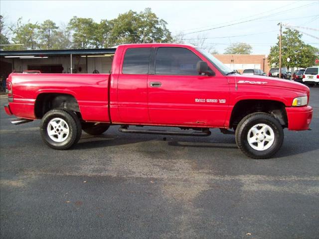 Dodge Ram 1500 2001 photo 2