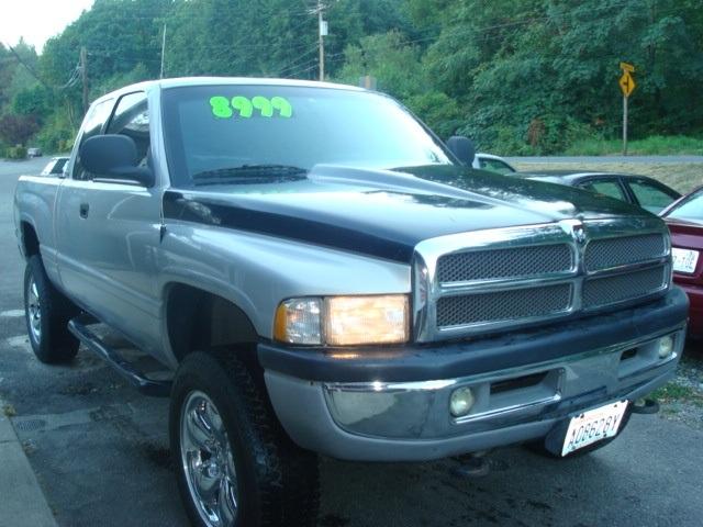 Dodge Ram 1500 SLT Pickup