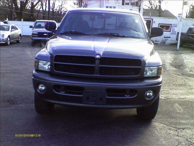 Dodge Ram 1500 Base Pickup