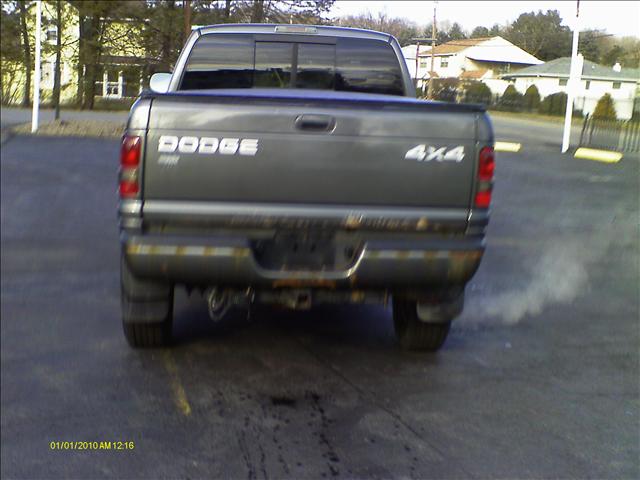 Dodge Ram 1500 2001 photo 2