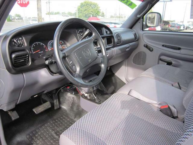 Dodge Ram 1500 2001 photo 3