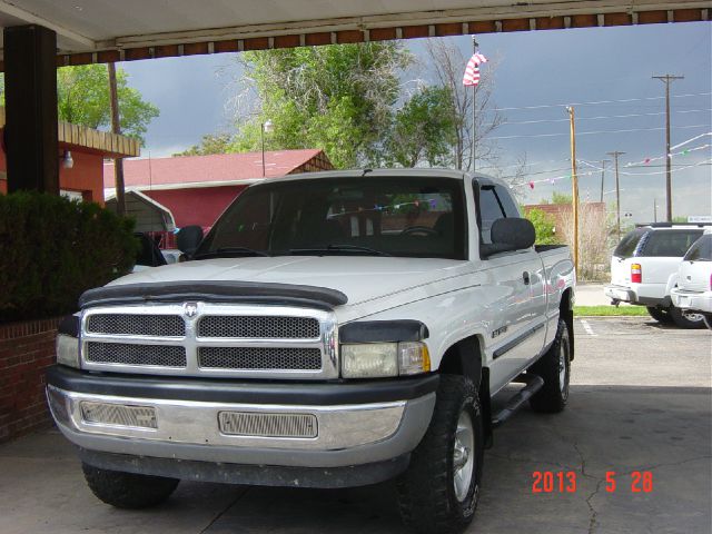 Dodge Ram 1500 2001 photo 4