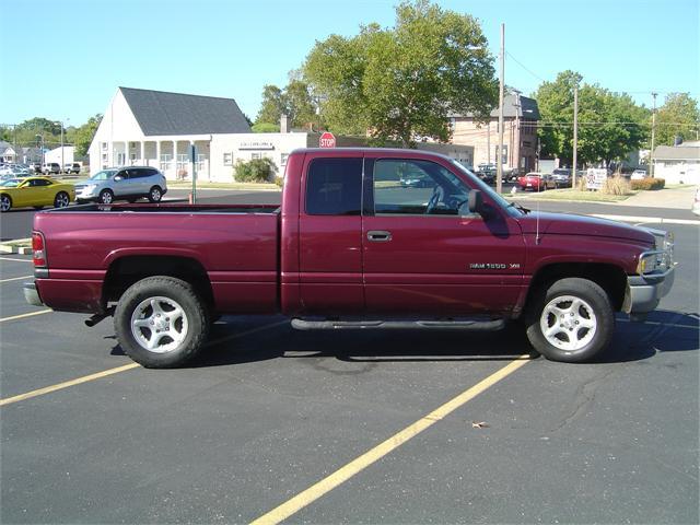 Dodge Ram 1500 2001 photo 2