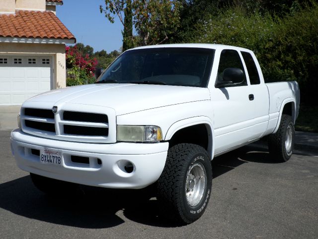 Dodge Ram 1500 2001 photo 4