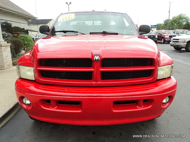 Dodge Ram 1500 1500 LT 4WD Pickup Truck