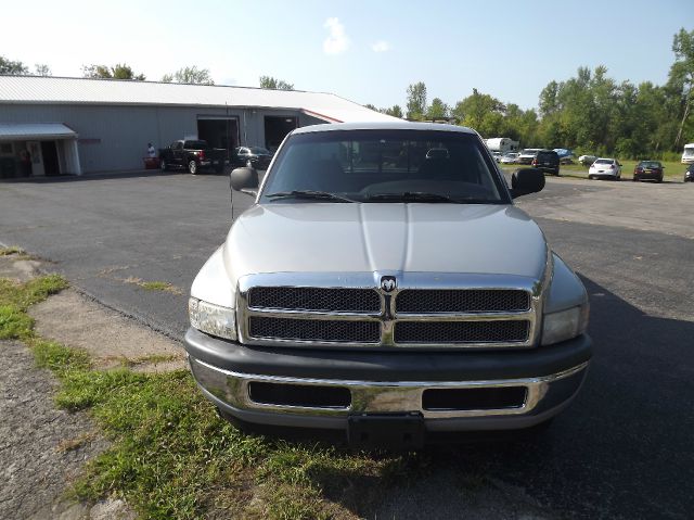 Dodge Ram 1500 2001 photo 2