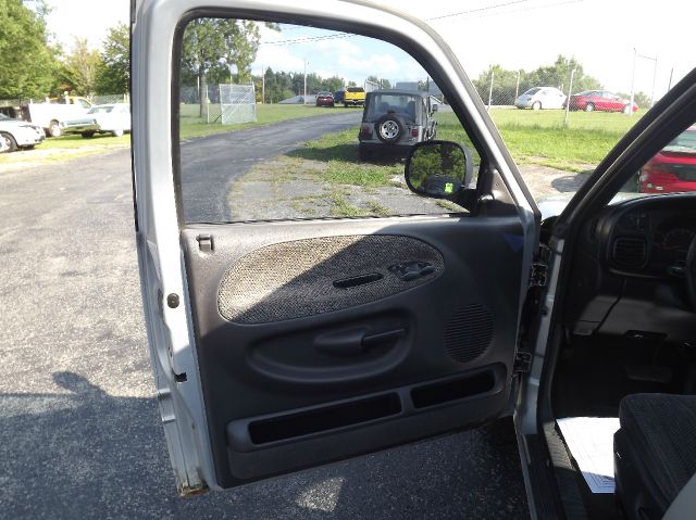 Dodge Ram 1500 2001 photo 3