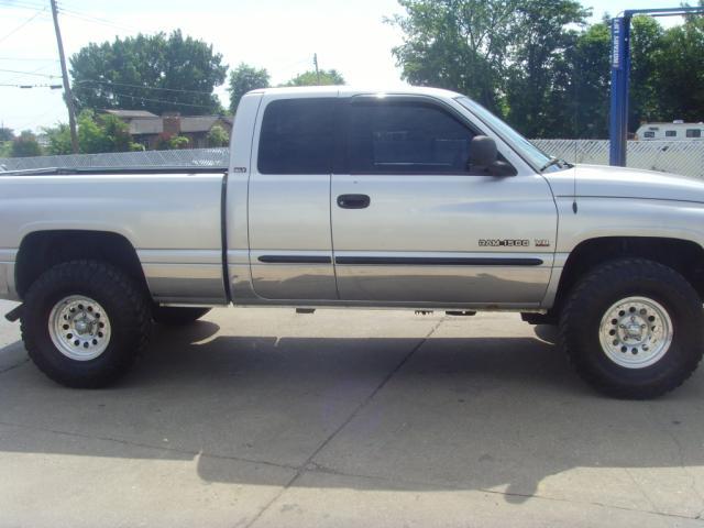 Dodge Ram 1500 2001 photo 4