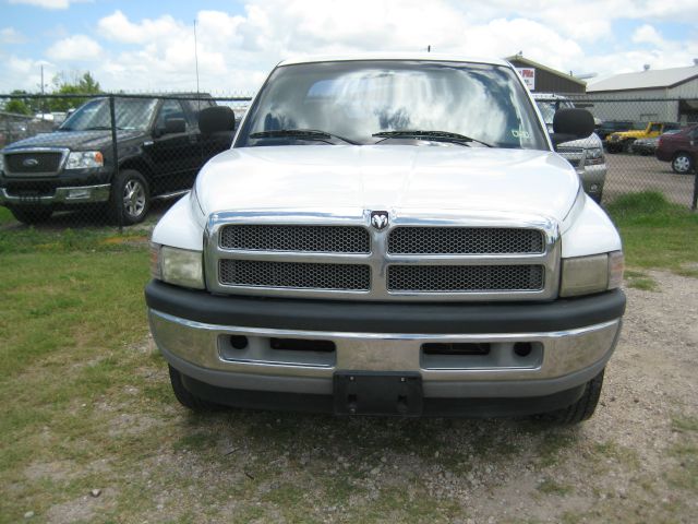 Dodge Ram 1500 2001 photo 2