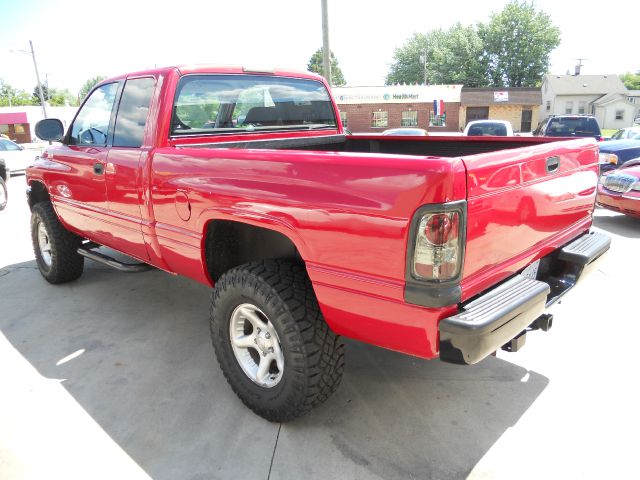 Dodge Ram 1500 2001 photo 3