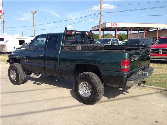 Dodge Ram 1500 2001 photo 2