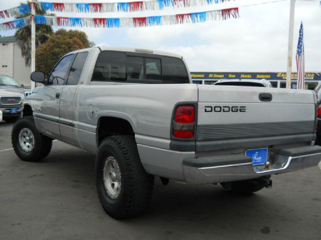 Dodge Ram 1500 2001 photo 12