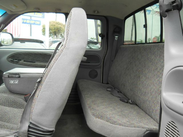 Dodge Ram 1500 2001 photo 17