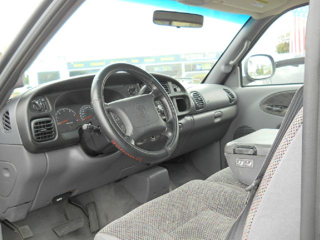 Dodge Ram 1500 2001 photo 7