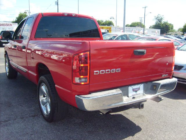 Dodge Ram 1500 Ext WT Pickup Truck