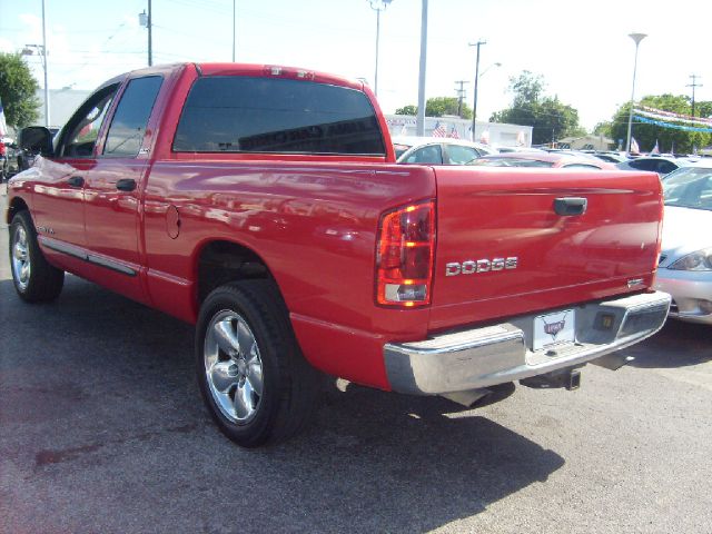 Dodge Ram 1500 2002 photo 2