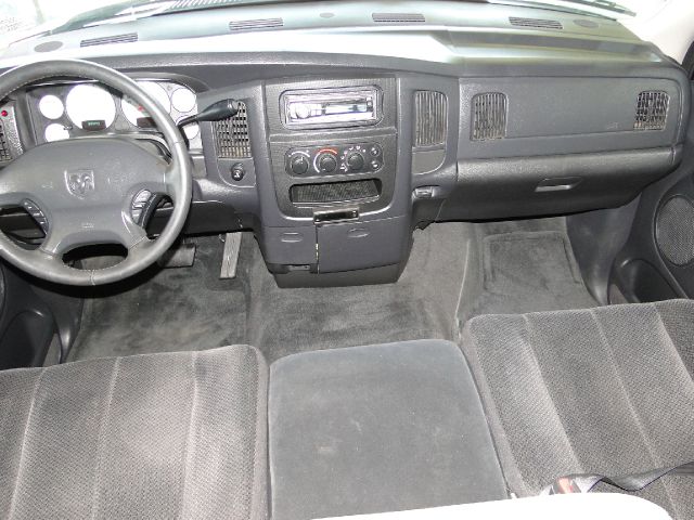 Dodge Ram 1500 2002 photo 2