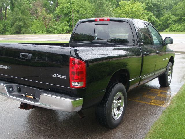 Dodge Ram 1500 2002 photo 2