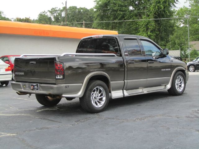 Dodge Ram 1500 2002 photo 2