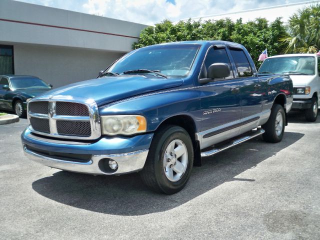 Dodge Ram 1500 Ext WT Pickup Truck