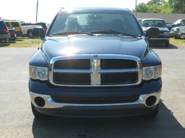 Dodge Ram 1500 Ext WT Pickup Truck