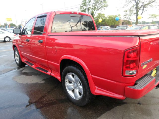 Dodge Ram 1500 LS- 4x4, Moonroof Pickup Truck